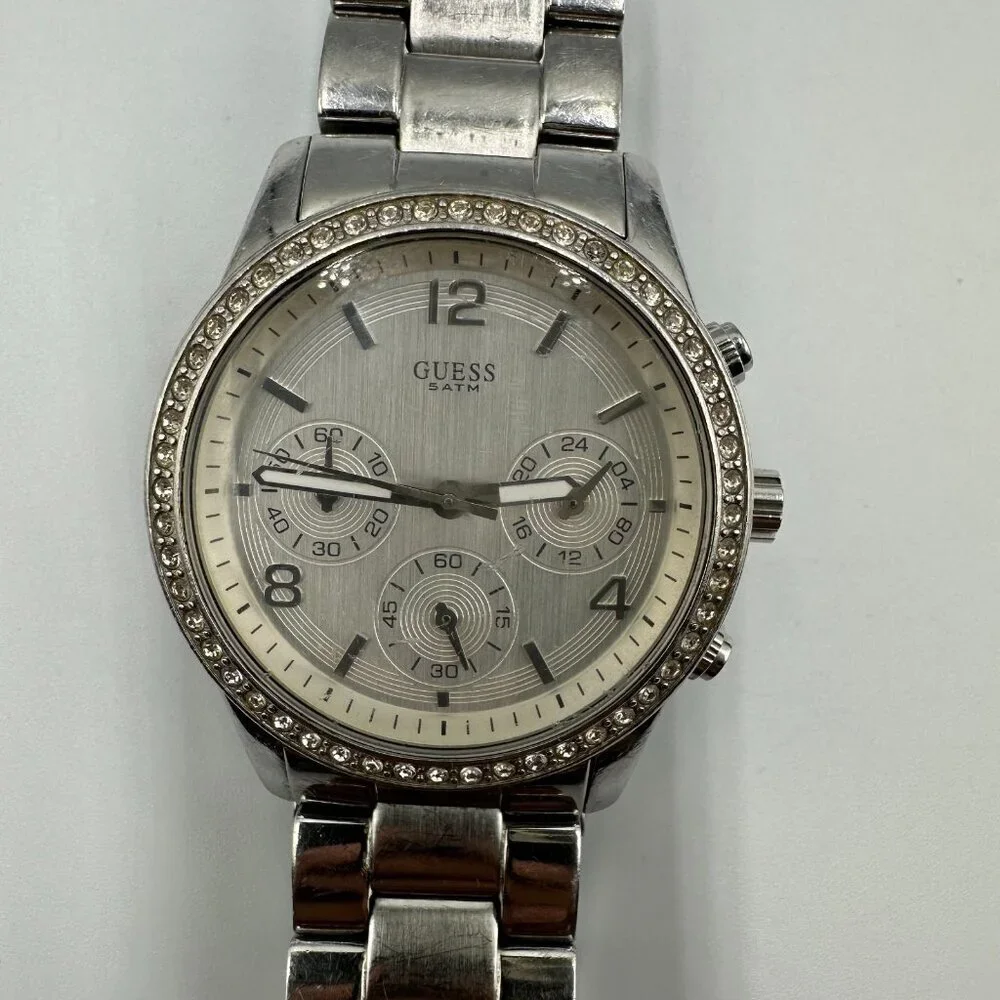 Guess Steel Watch Women Silver Tone Chronograph Crystal Bezel New Battery 7